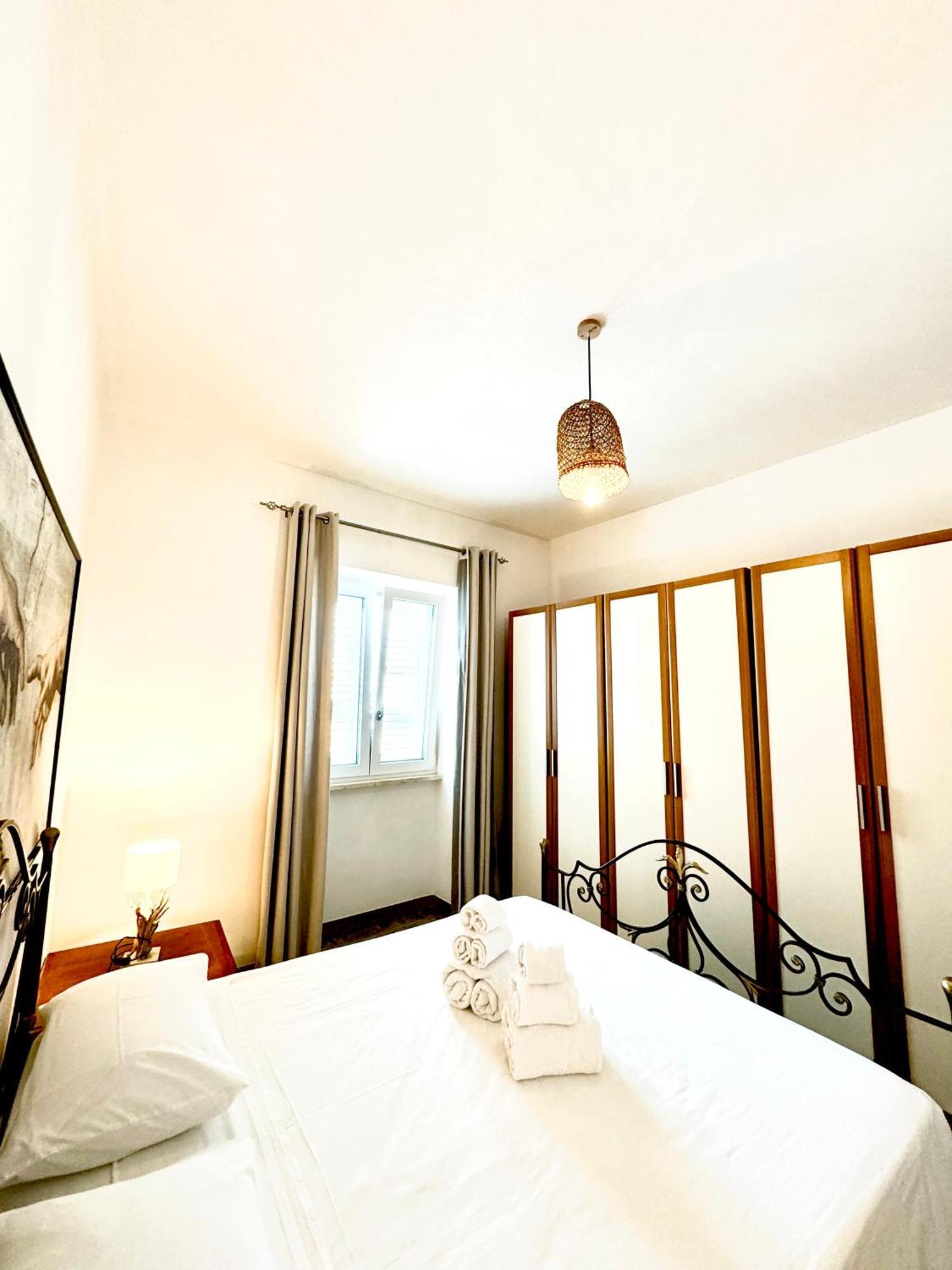 Rivamare Apartment Torre Squillace Ngoại thất bức ảnh